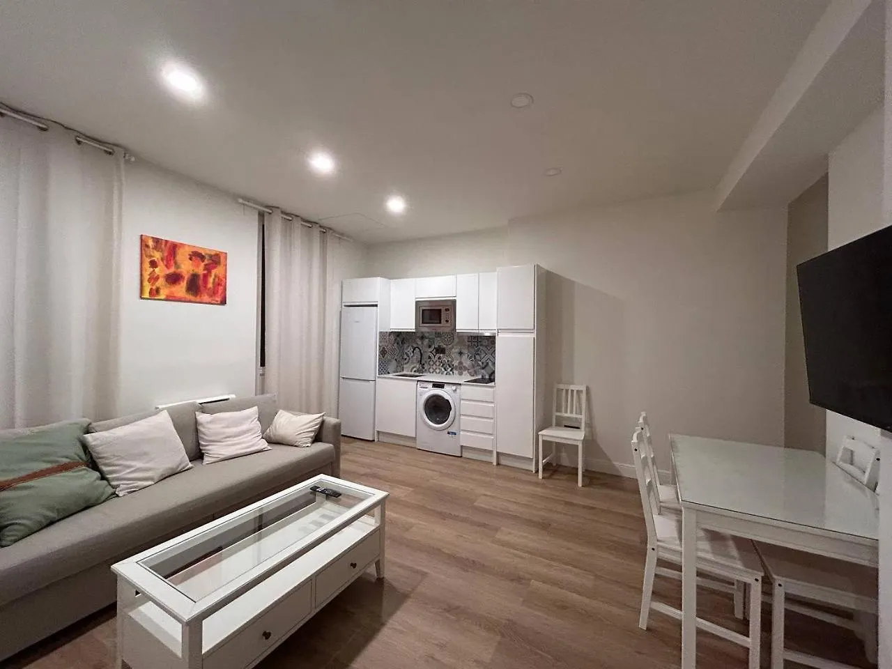 2 Habitaciones Privadas Con 1 Bano Privado, Salon Y Cocina Bilbao 0*,  Španělsko