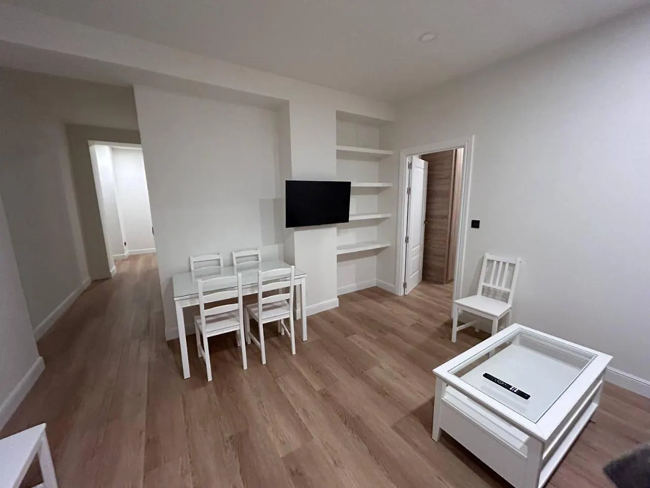 2 Habitaciones Privadas Con 1 Bano Privado, Salon Y Cocina Bilbao Spain