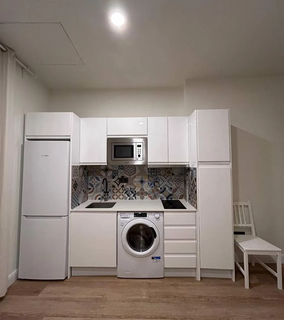 2 Habitaciones Privadas Con 1 Bano Privado, Salon Y Cocina Bilbao